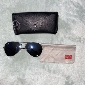 Ray-Ban Aviator Sunglasses & Case